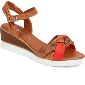 Adjustable Wedge-Heel Sandals  - KAP39003 / 325 555