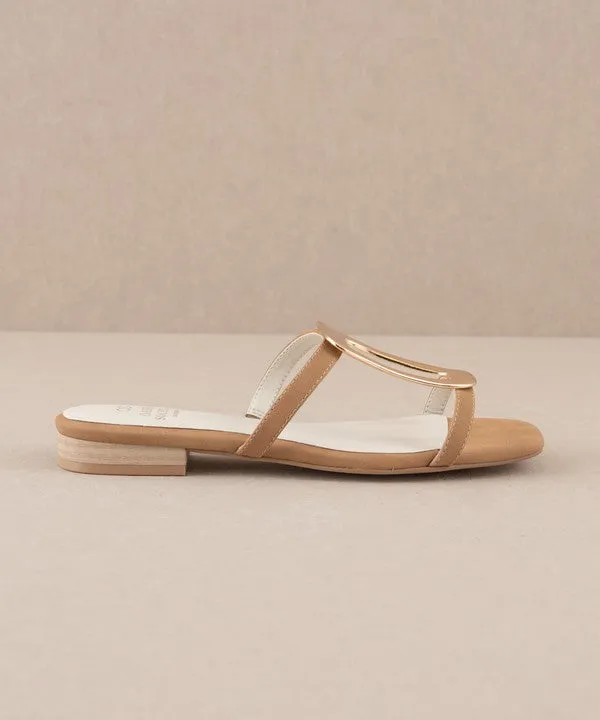 AMIYAH STATEMENT BUCKLE SANDAL | CAMEL