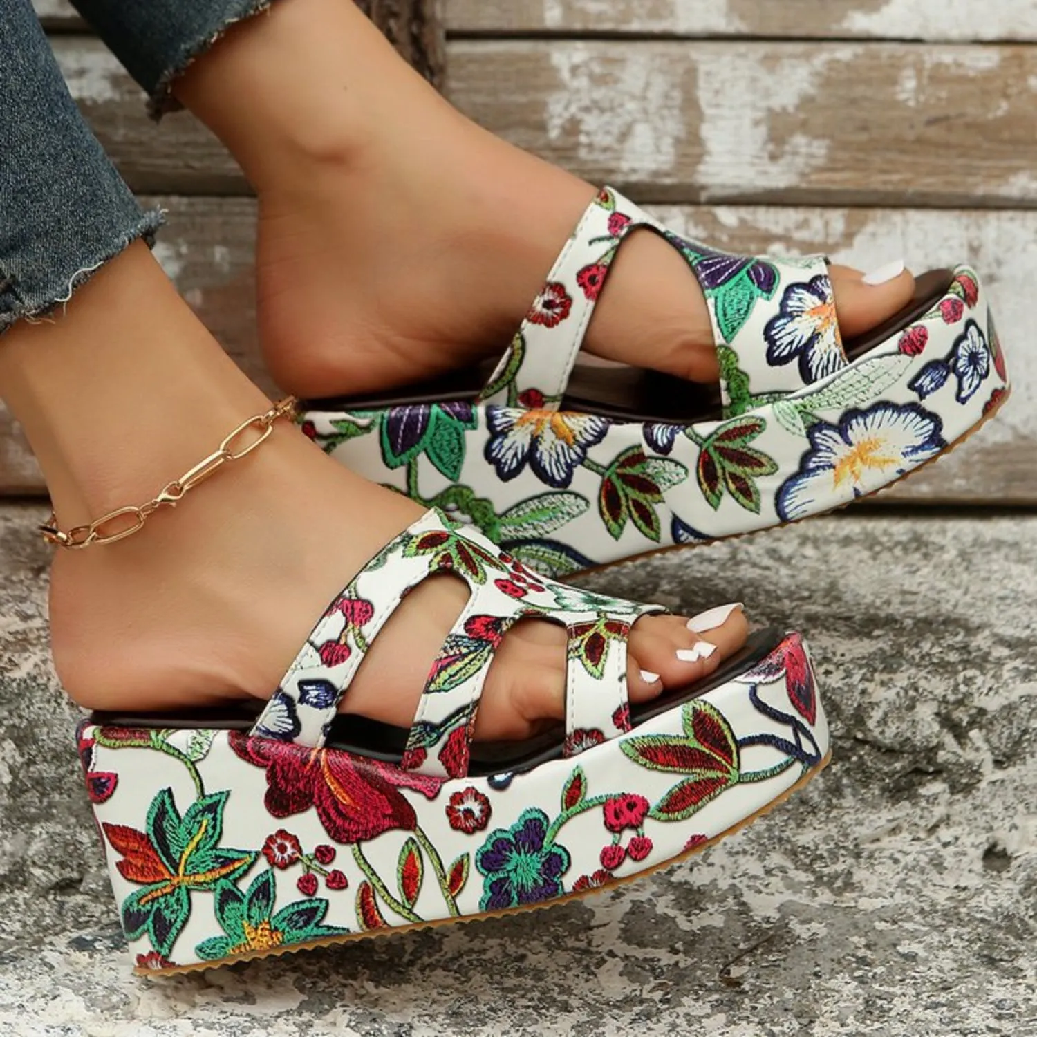 Cutout Floral Peep Toe Wedges Platform Sandals