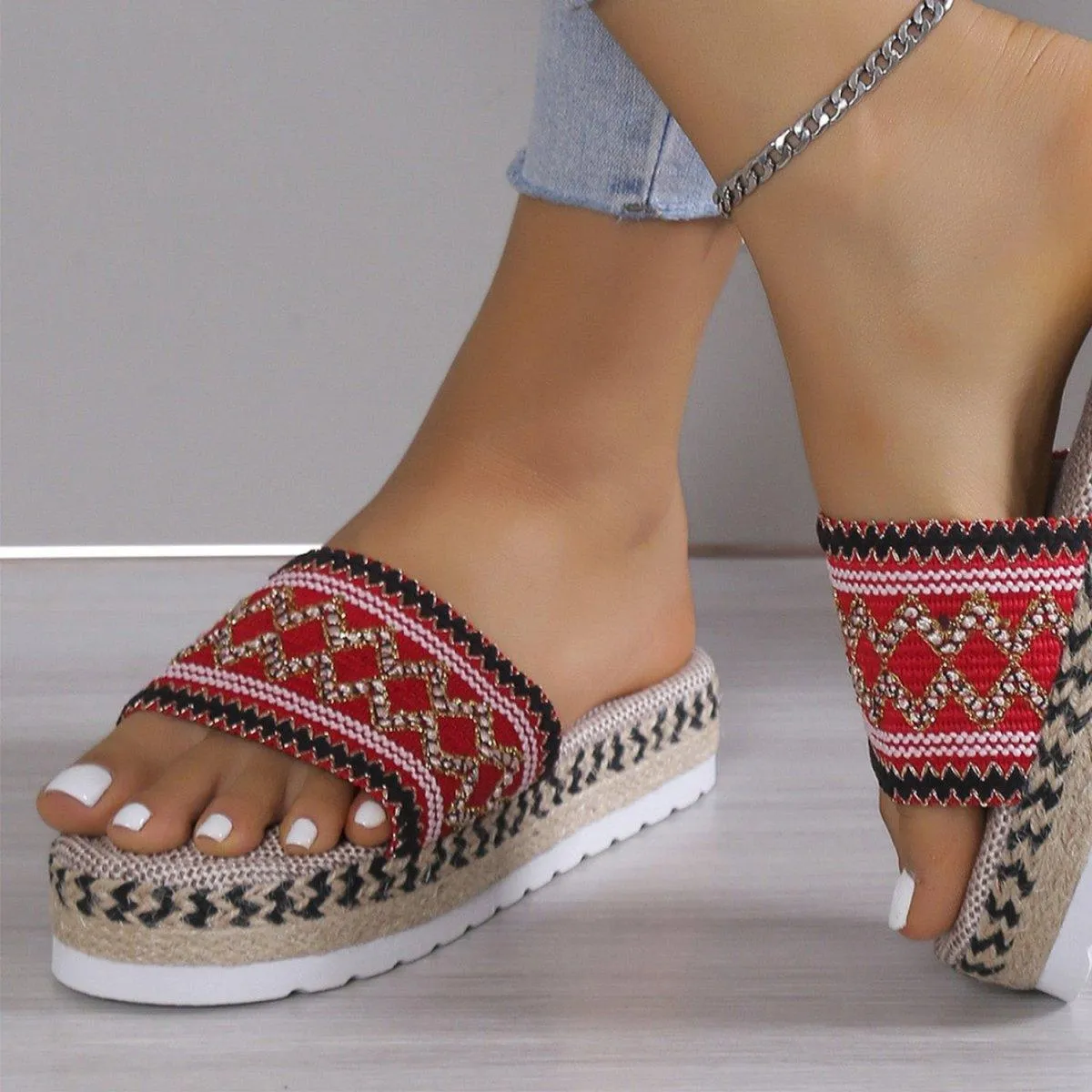 Donna Geometric Weave Platform Sandals